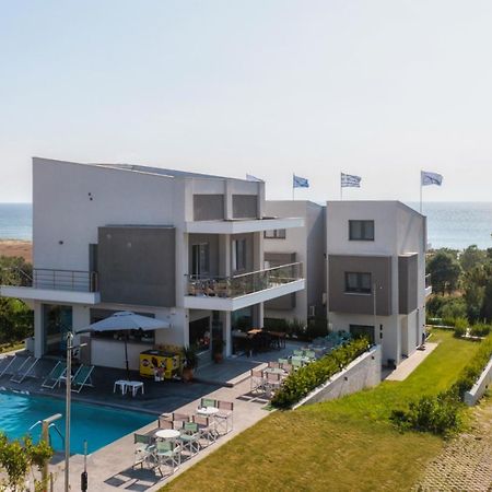 Heraclea Luxury Suites Nea Iraklia Buitenkant foto