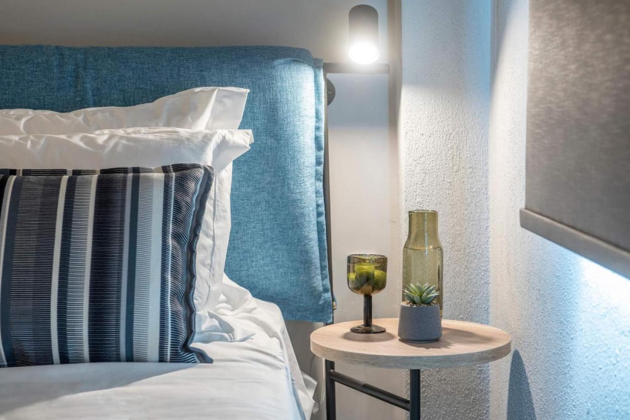 Heraclea Luxury Suites Nea Iraklia Buitenkant foto