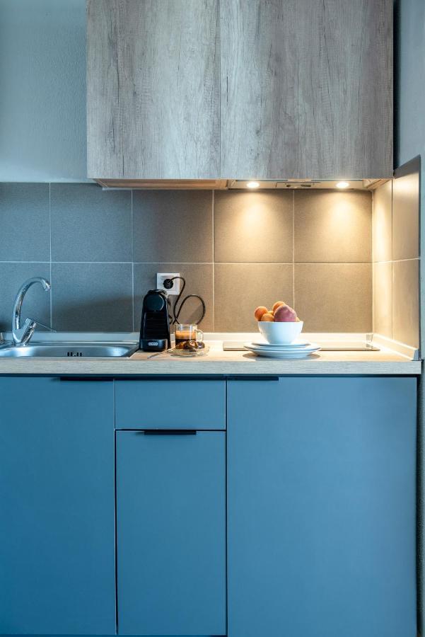 Heraclea Luxury Suites Nea Iraklia Buitenkant foto