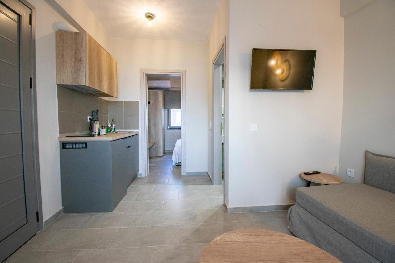 Heraclea Luxury Suites Nea Iraklia Buitenkant foto