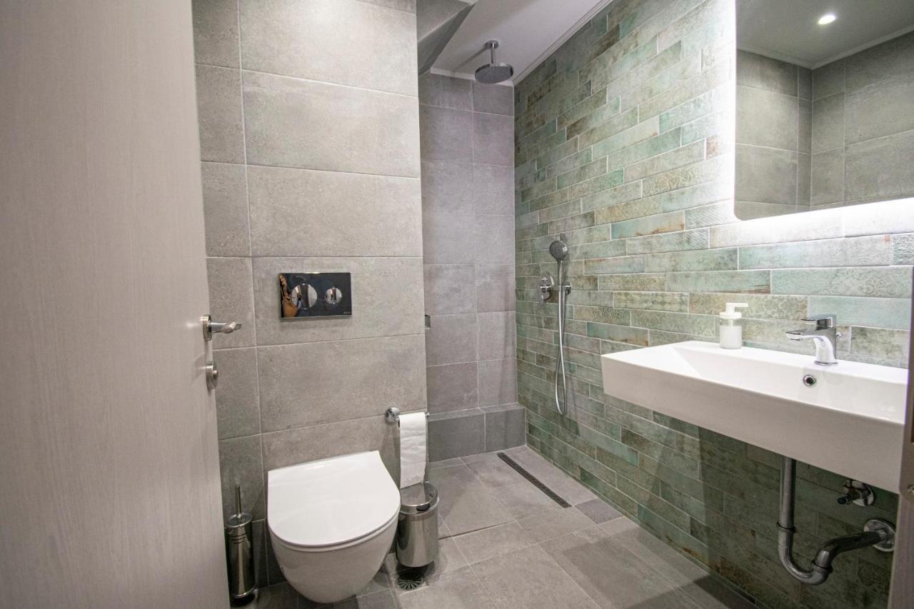 Heraclea Luxury Suites Nea Iraklia Buitenkant foto