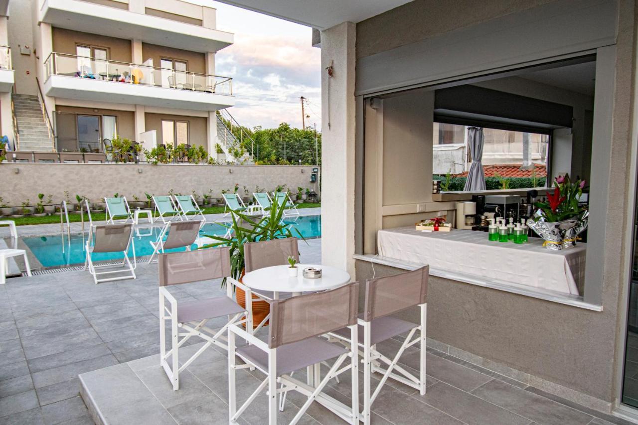Heraclea Luxury Suites Nea Iraklia Buitenkant foto